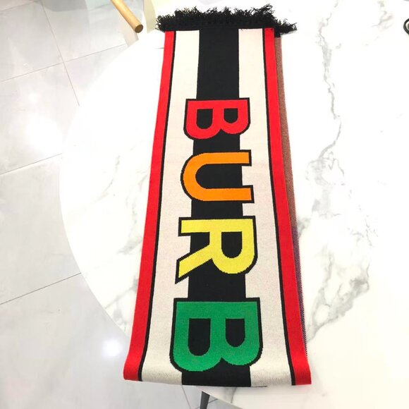 Burberry 188*30cm - Picture 3 of 8